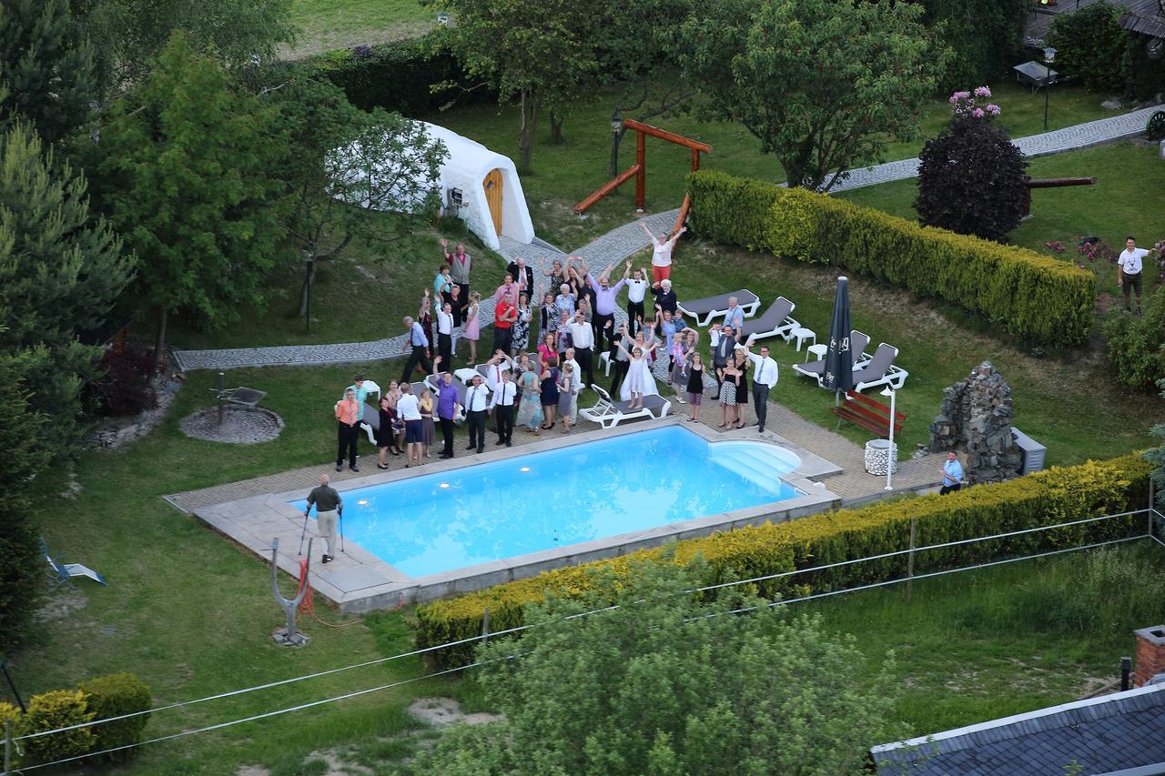 Hotel Alpenhof Markneukirchen Экстерьер фото