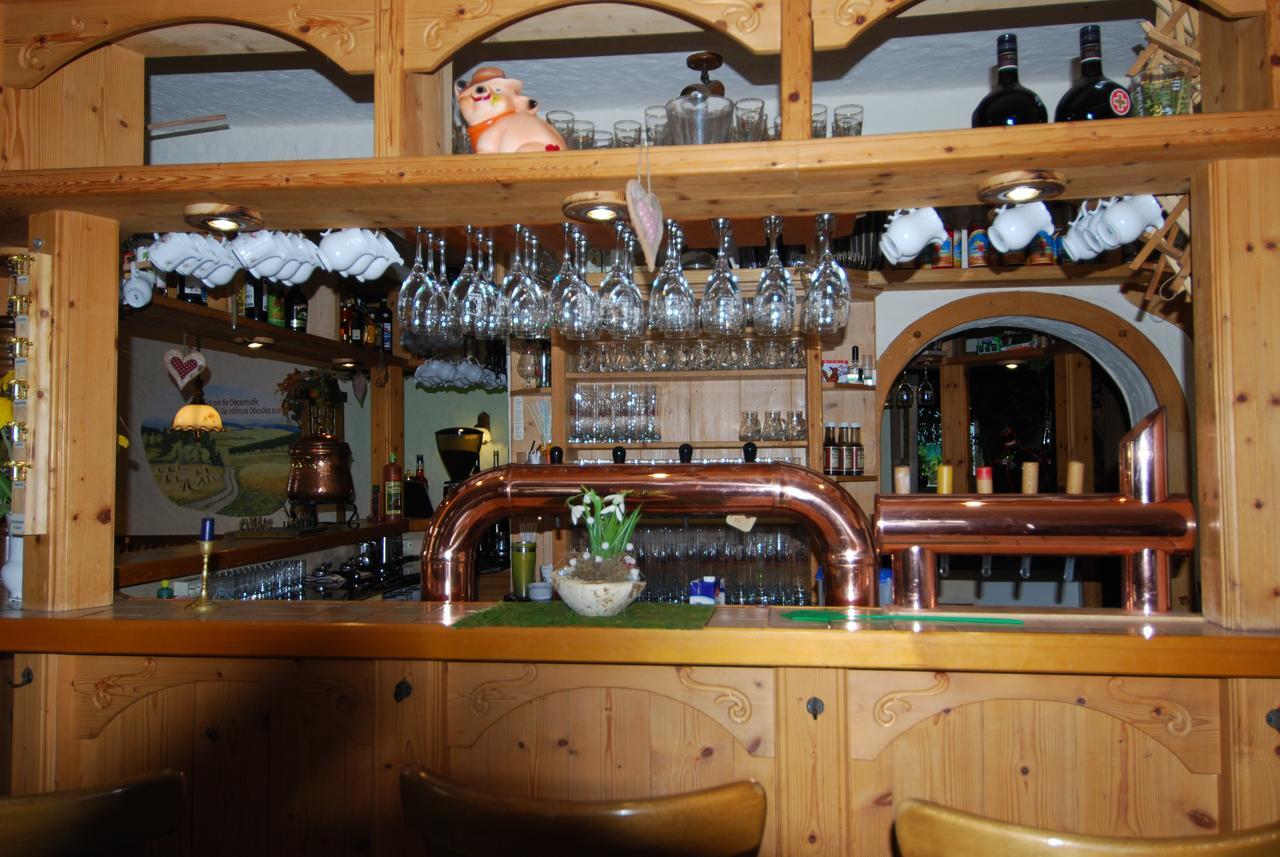 Hotel Alpenhof Markneukirchen Экстерьер фото